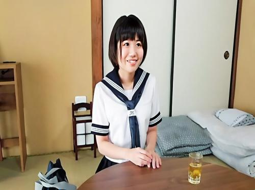 女學生打工結束