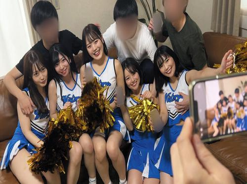 とってもキュートなチアリーダーたち チアリーディング部合宿