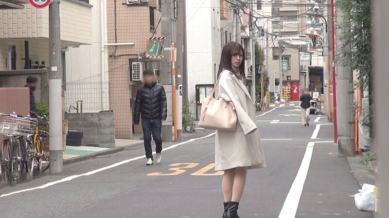 SORA-467 Having sex with a pretty girl alone